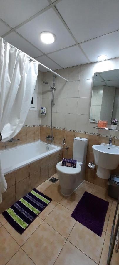 Beach Side Private Room At Sharjah-Dubai Border Bagian luar foto