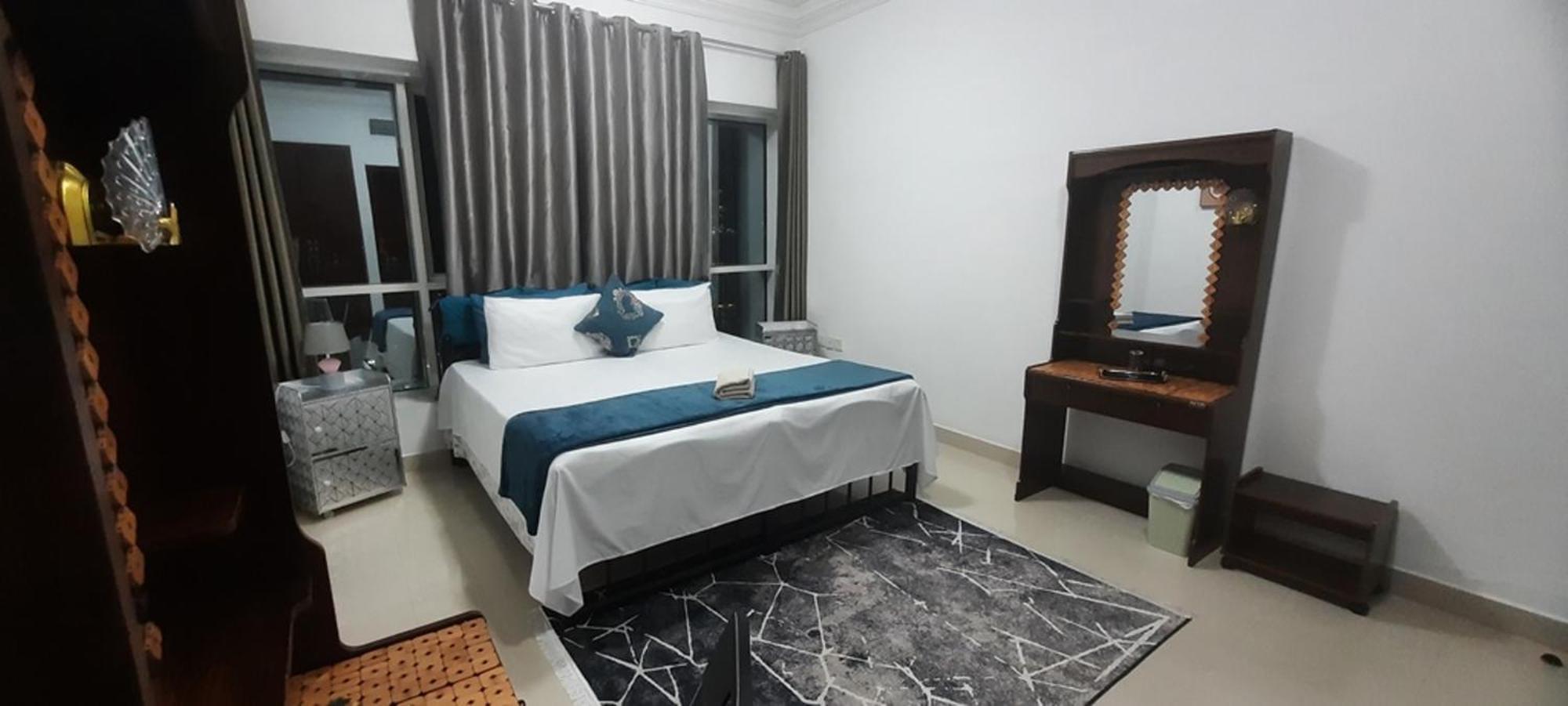 Beach Side Private Room At Sharjah-Dubai Border Bagian luar foto